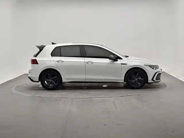 Фото 4 - Volkswagen Golf