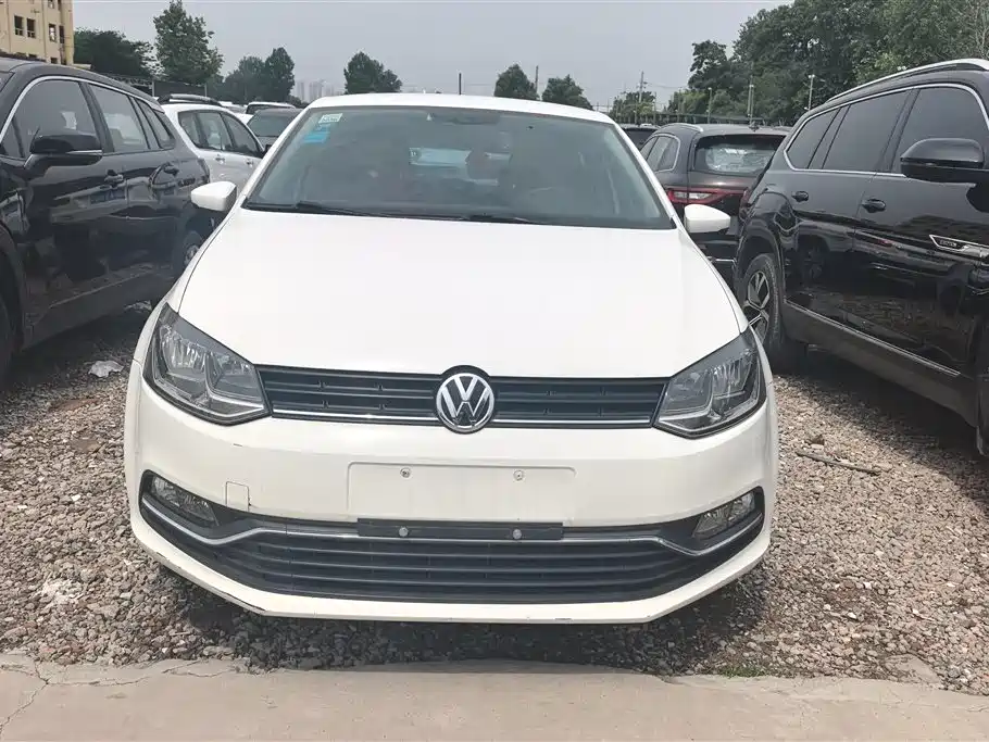 Volkswagen Polo 2014 1.6L Automatic 30th Anniversary Edition фото 2