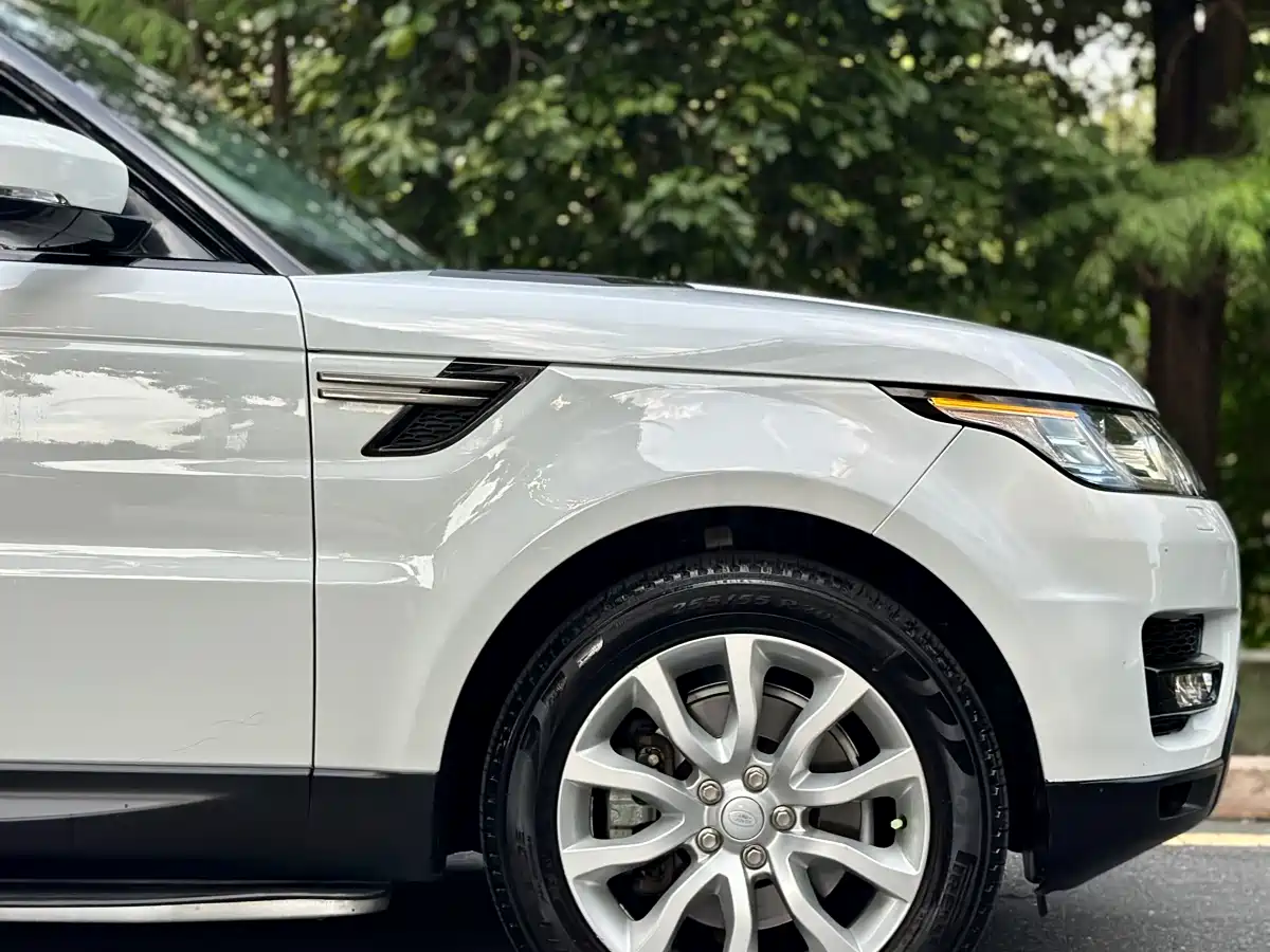 Land Rover Range Rover Sport 2016 Model 3.0 SDV6 HSE DYNAMIC фото 12