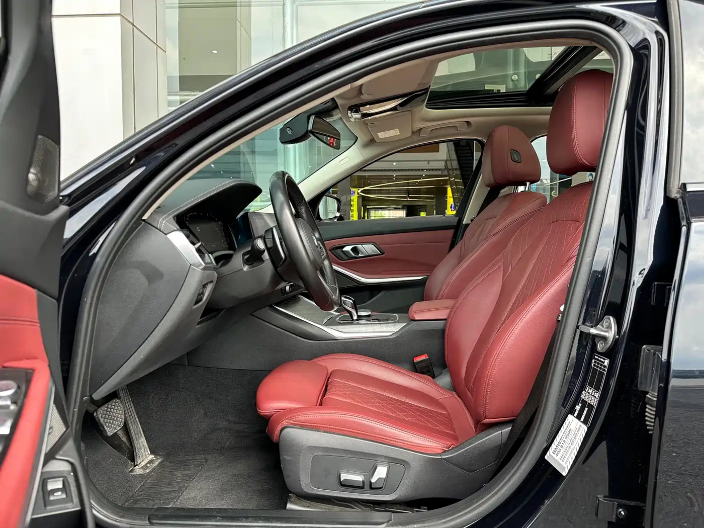 BMW 3 Series 2022 325Li M Sport Shadow Edition фото 13