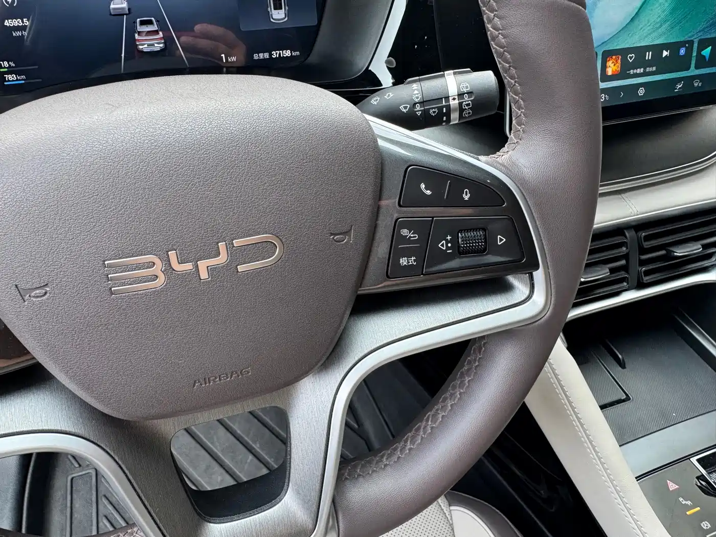 BYD Song PLUS PHEV 2025 2025 DM-i 112KM Honor