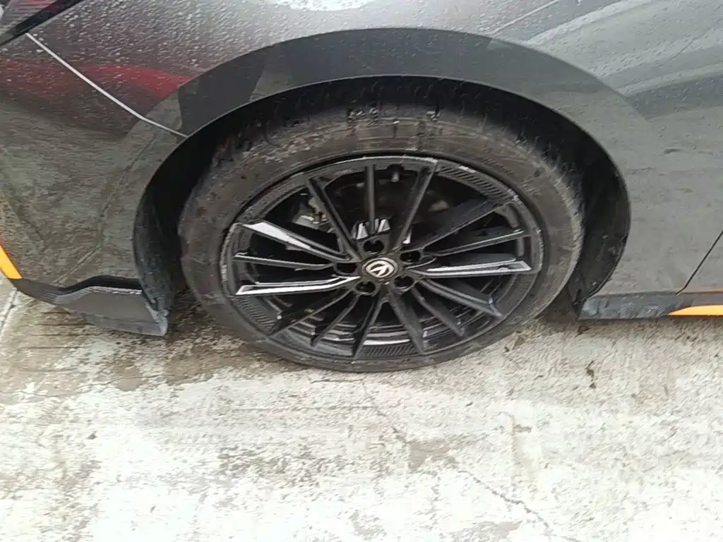 Changan UNI-V 2025 2025 1.5T 500Bar Premium Sport Model