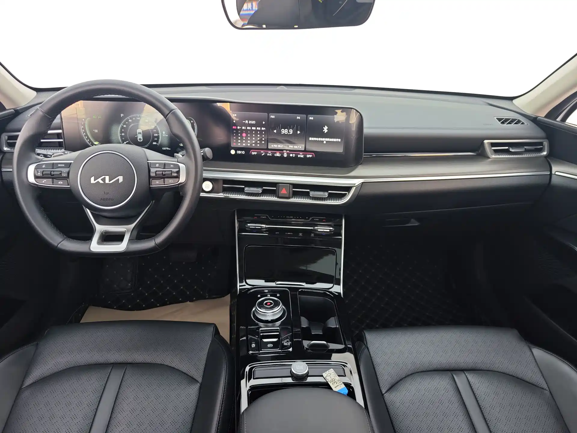 Фото 9 - Kia K5