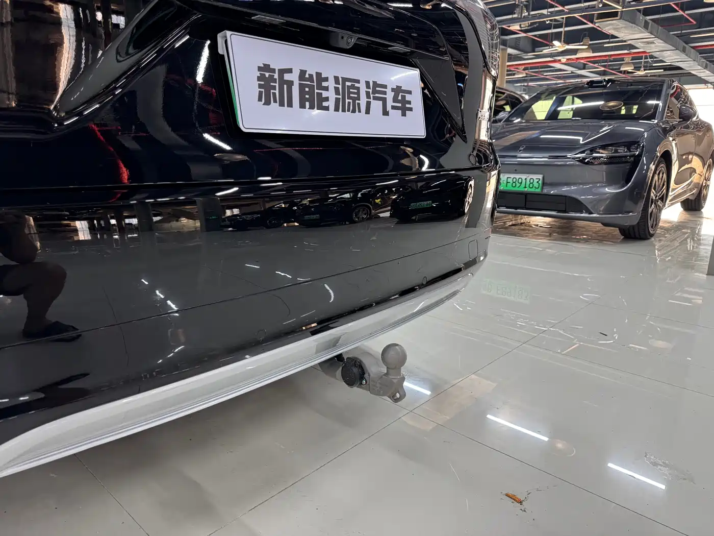 AITO Wenjie AITO M9 2025 Extended Range Ultra 52kWh 5-Seater фото 13
