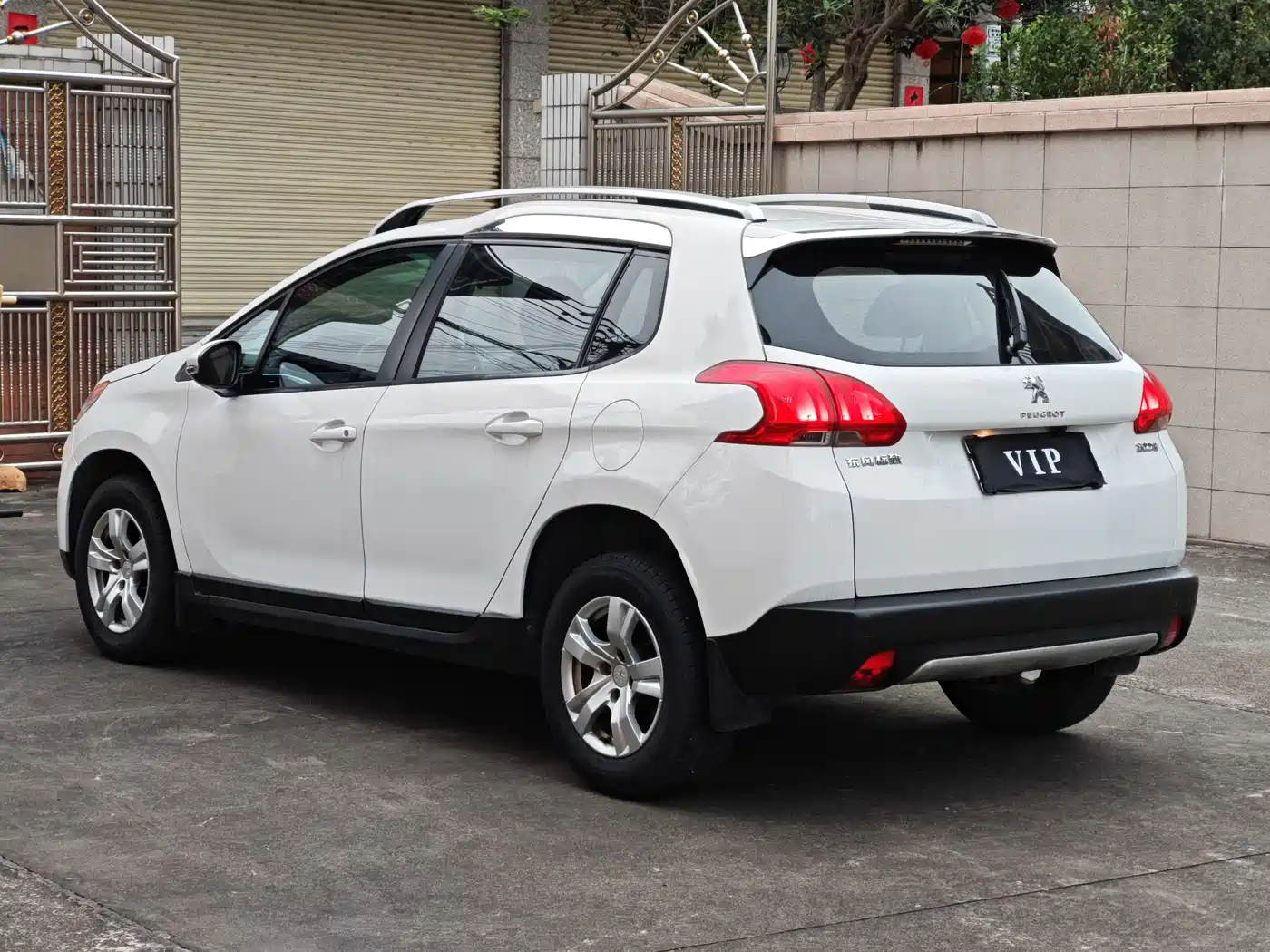 Peugeot 2008 2014 1.6L Automatic Trend Edition фото 9