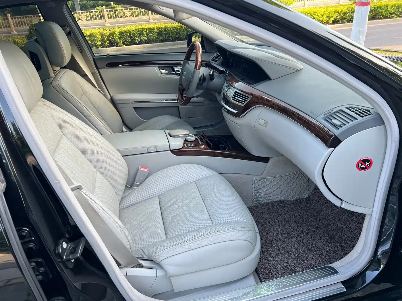Mercedes-Benz S-Class 2012 S 400 L HYBRID Grand Edition фото 12