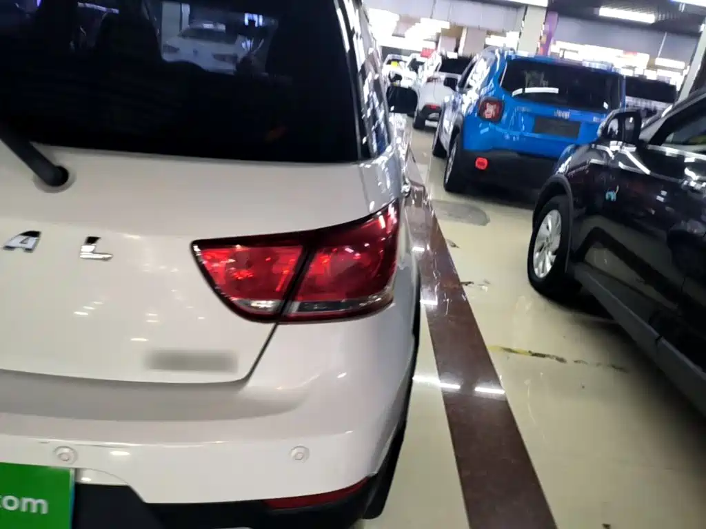 Photo 8 - Haval H1