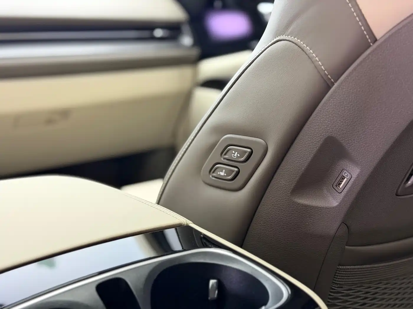 Kia Carnival 2021 2.0T Flagship Edition фото 26