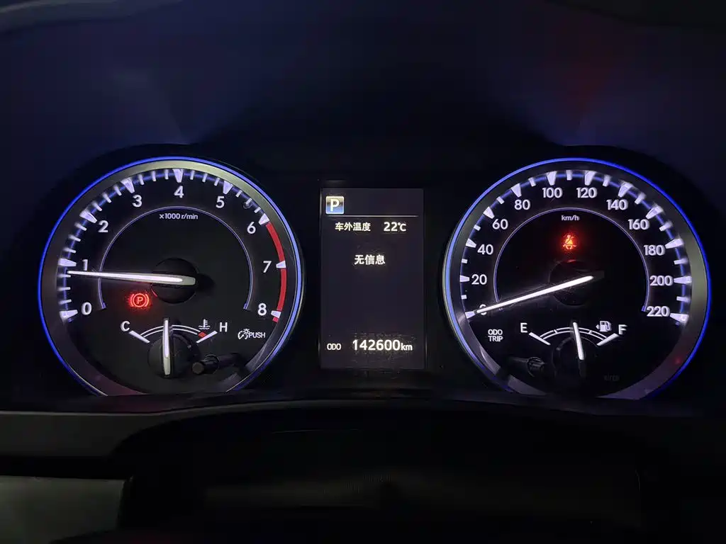 Фото 9 - Toyota Highlander