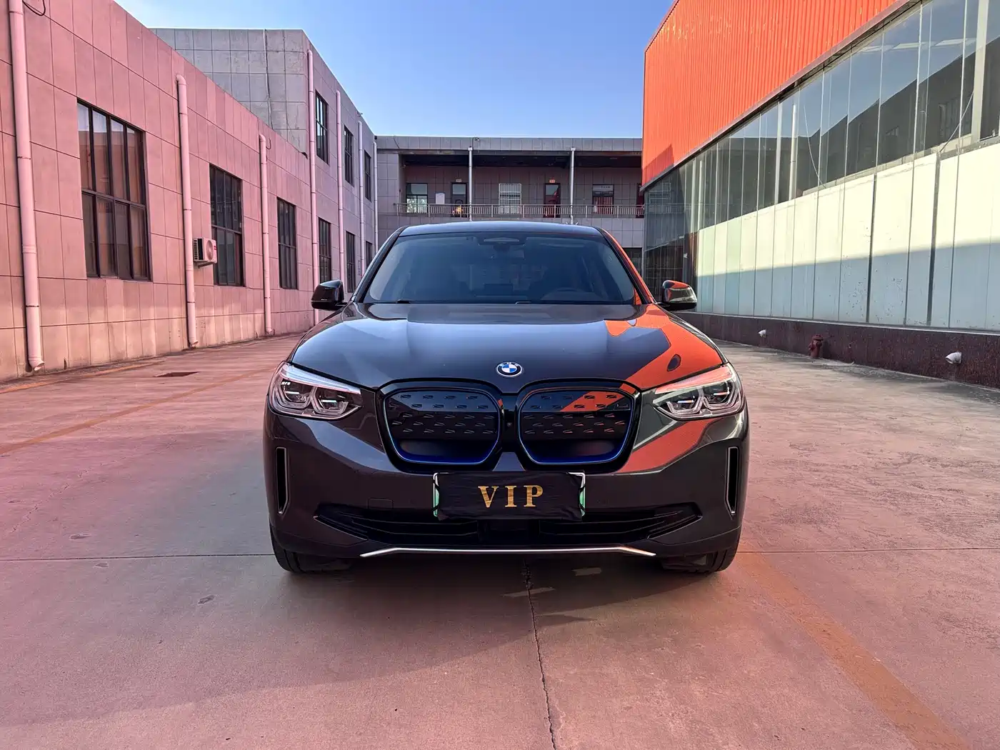 BMW iX3 2021 Pioneer фото 2