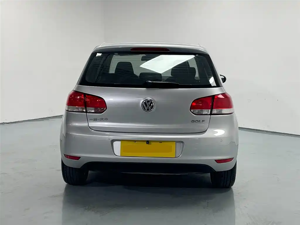 Volkswagen Golf 2012 1.6 Automatic Comfort Type фото 9