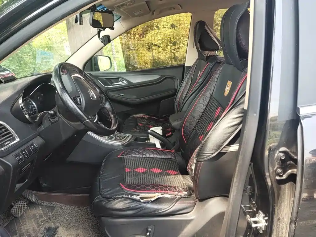 Baojun 560 2017 2016 1.8L iAMT Luxury