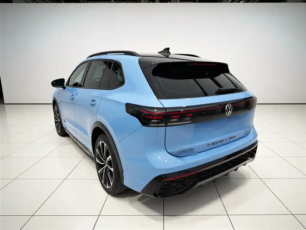 Volkswagen Tiguan L 2024 PRO 380TSI 4WD R-Line Premium Edition фото 5