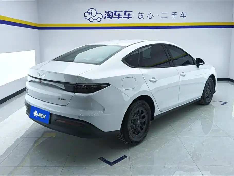 BYD Hai Bao 05 DM-i 2025 DM-i Smart Drive Edition 55KM Luxury фото 3