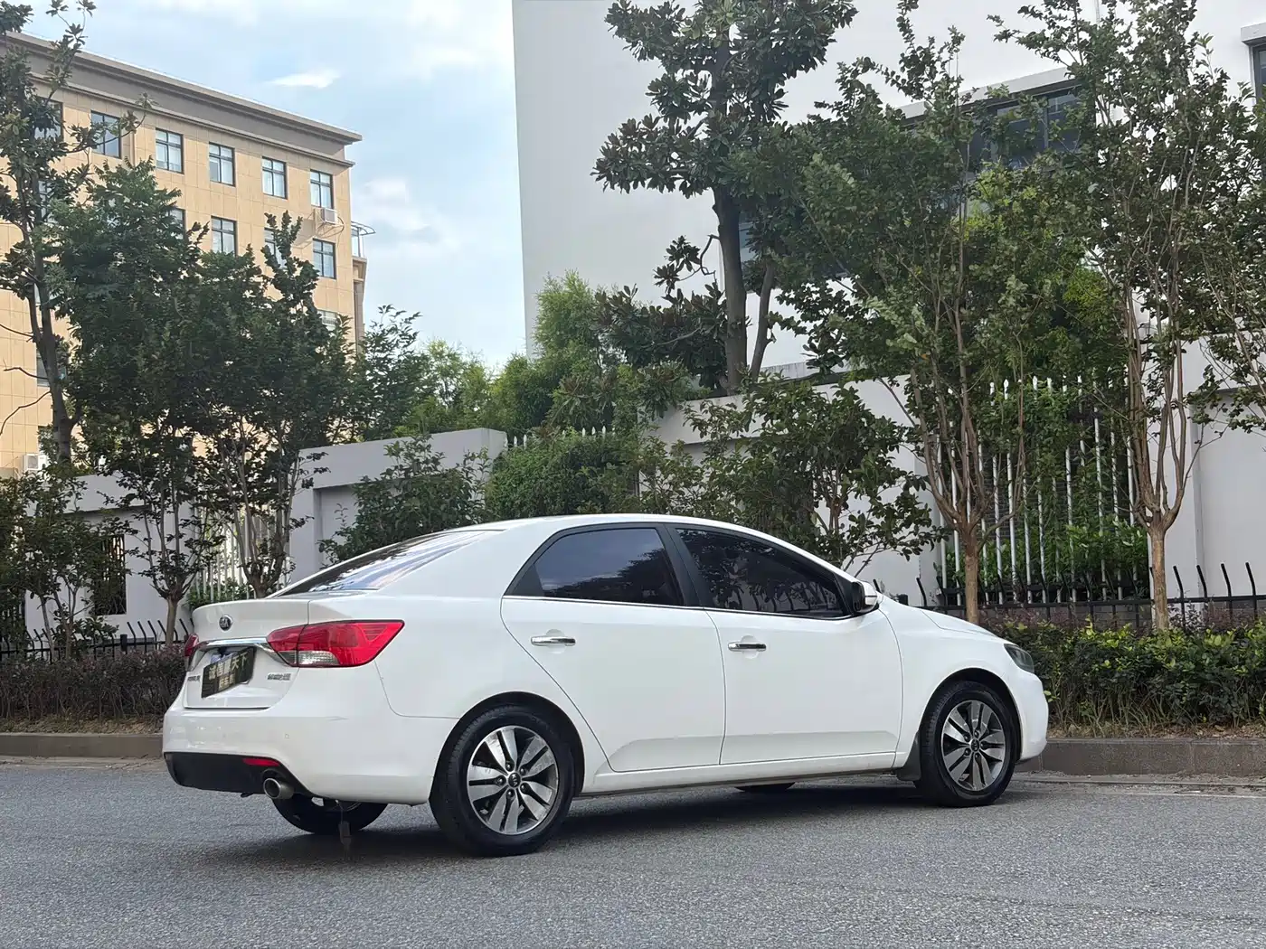 Kia Forte 2015 2014 1.6L MT GLS
