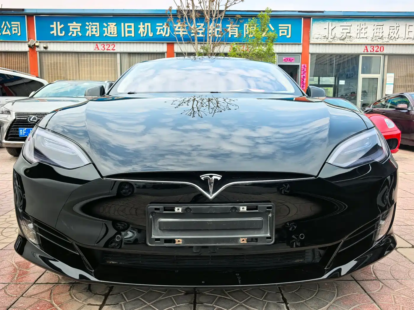 TESLA MODEL S