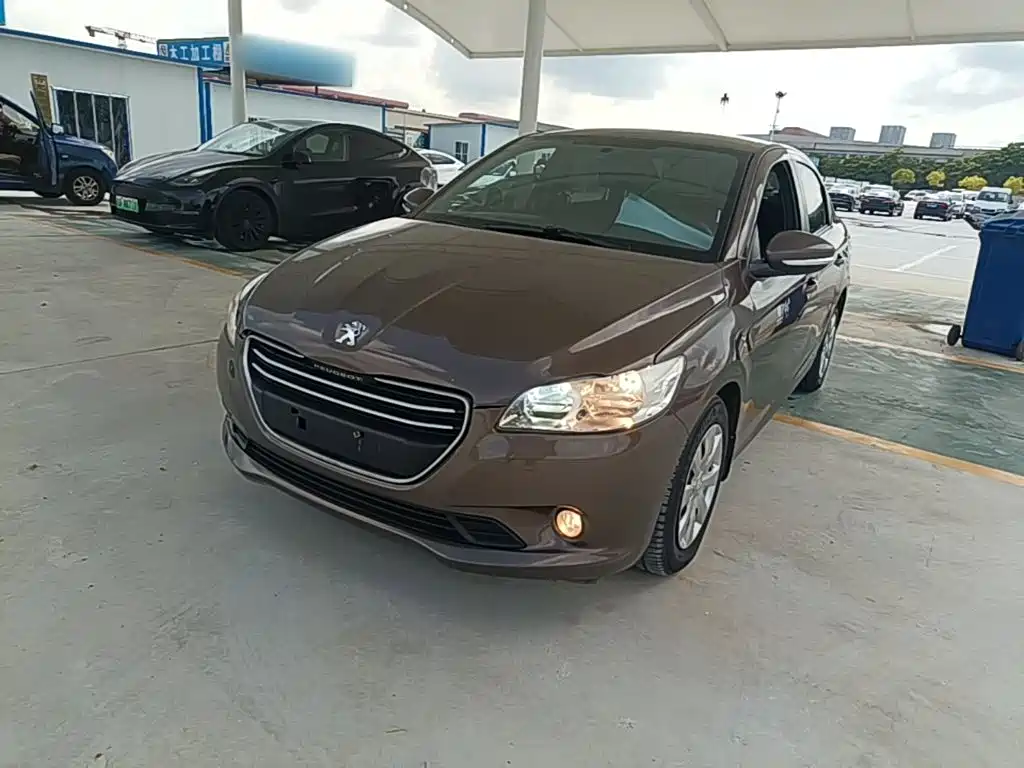 Peugeot 301 2014 2014 1.6L Automatic Comfort Edition