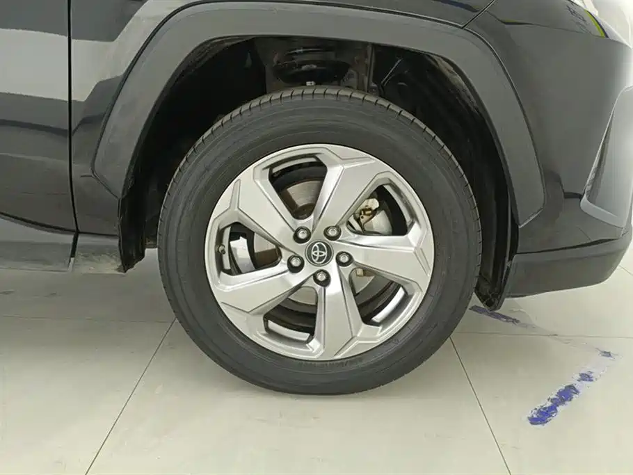 Toyota RAV4 Rongfang 2021 2.0L CVT 4WD Trend PLUS фото 6