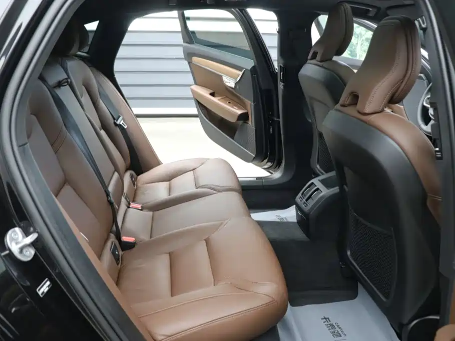Volvo S90 2025 2025 B5 Zhiyi Luxury Edition