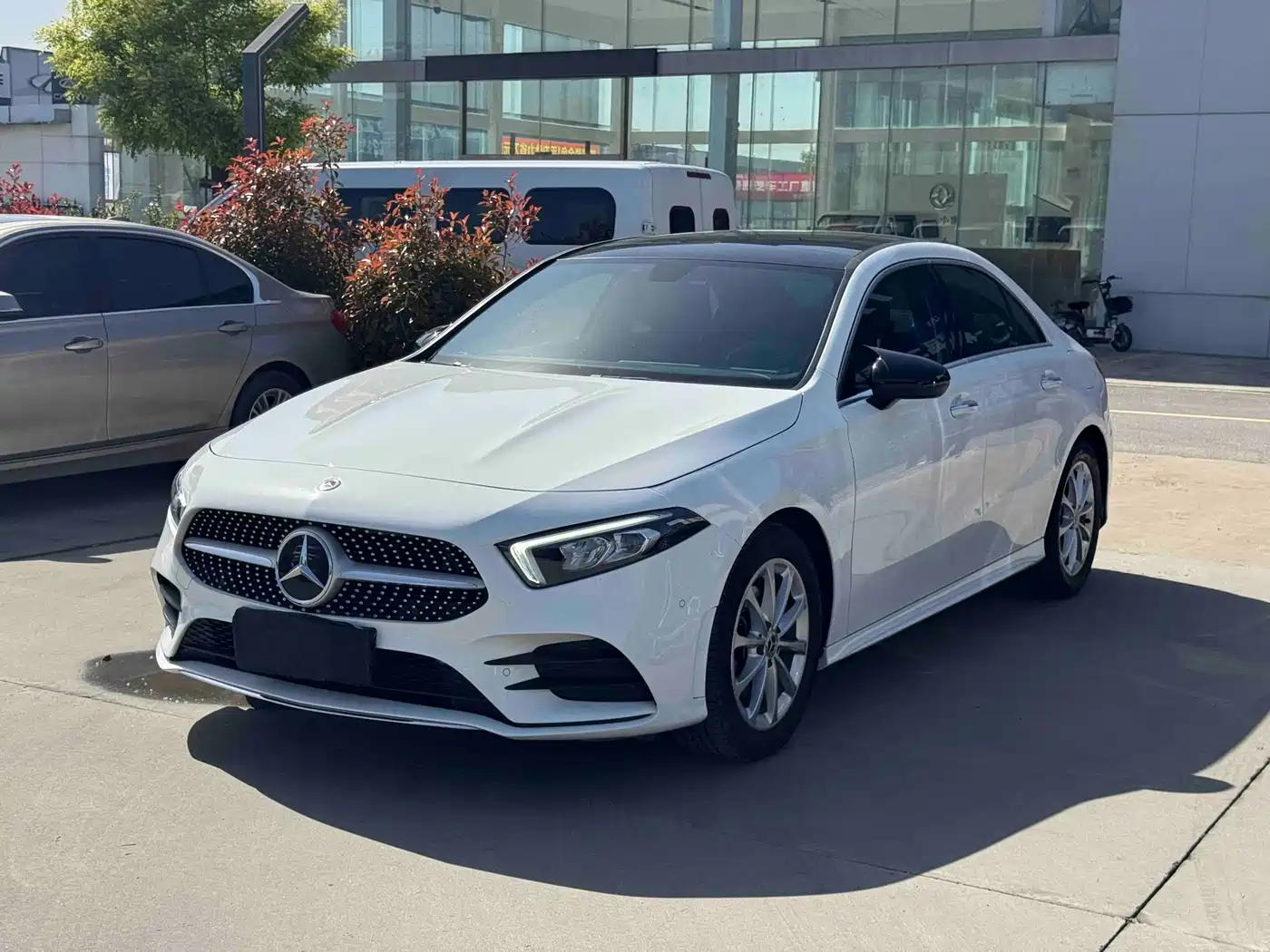 Mercedes-Benz A-Class 2020 Facelift A 200 L Sport Sedan Fashion фото 2