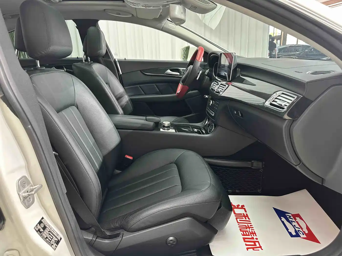 Mercedes-Benz CLS 2015 CLS 320 фото 13