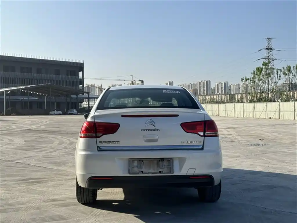 Citroën C-Quatre 2015 2013 Model Sedan 1.6L Automatic Premium Style