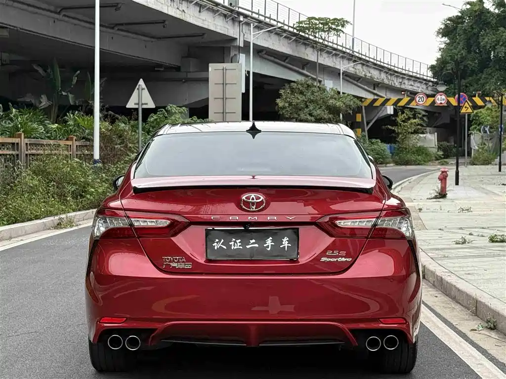 Toyota Camry 2018 2.5S Trend Edition фото 19