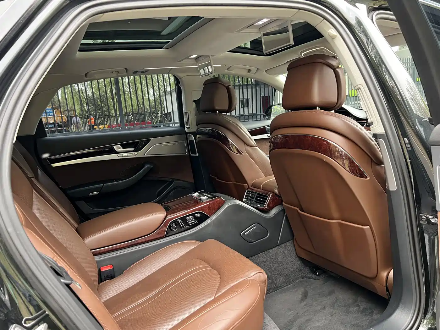 Audi A8 2012 A8L 45 TFSI quattro Luxury фото 10