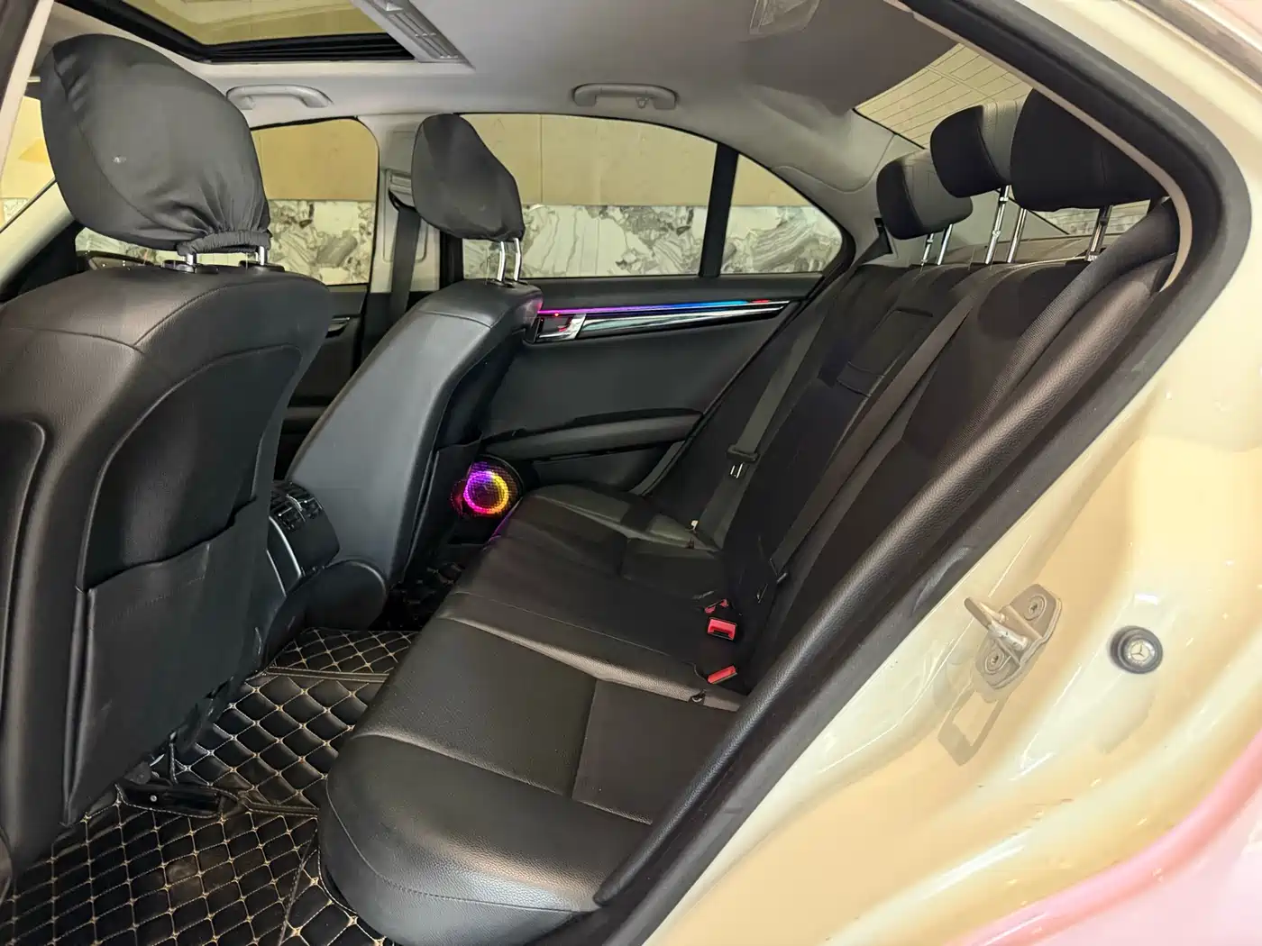 Mercedes-Benz C-Class 2010 C 180K Classic фото 5