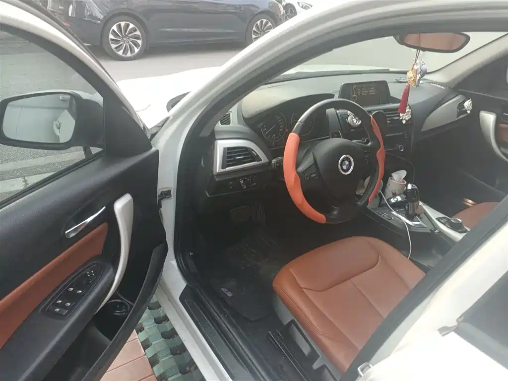 BMW 1 Series (Import) 2013 Facelift 116i Leading Model фото 14