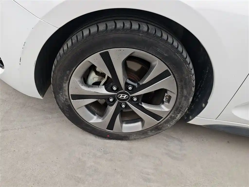 Hyundai Fista 2019 280TGDi Smart Speed Edition China VI фото 25