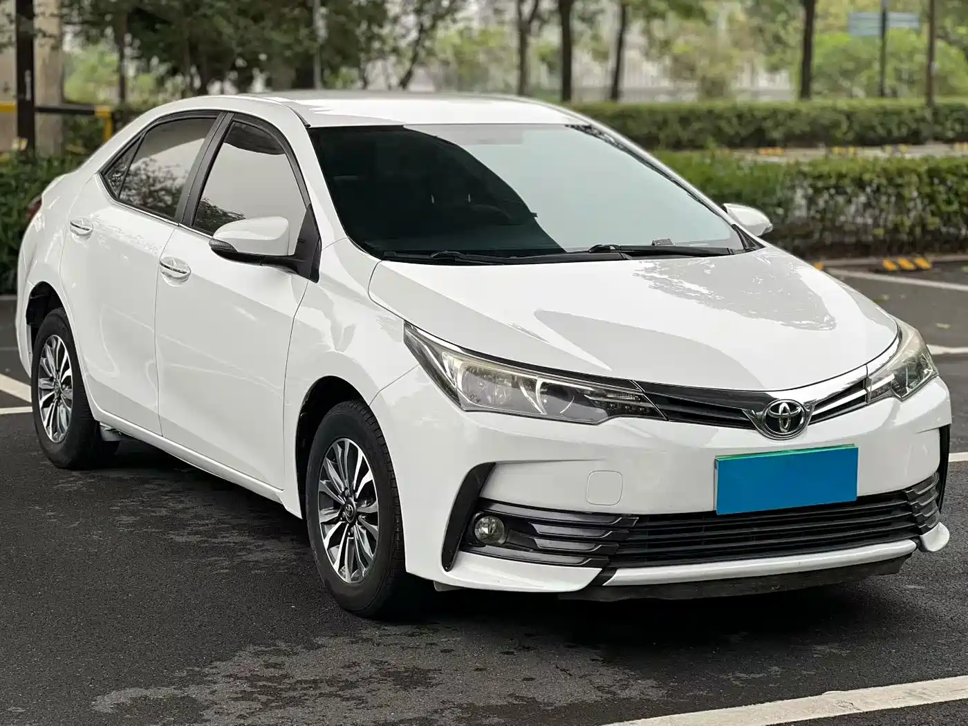 Toyota Corolla 2017 Facelift 1.2T S-CVT GL фото 4