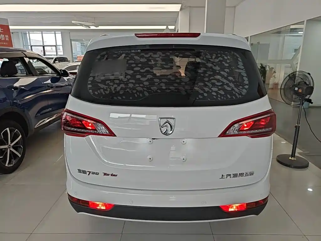 Baojun 730 2022 2021 1.5T CVT Fashion 7-Seater
