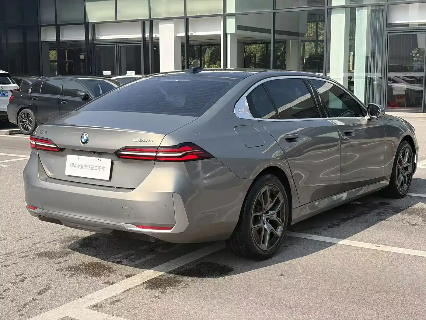 BMW 5-SERIES