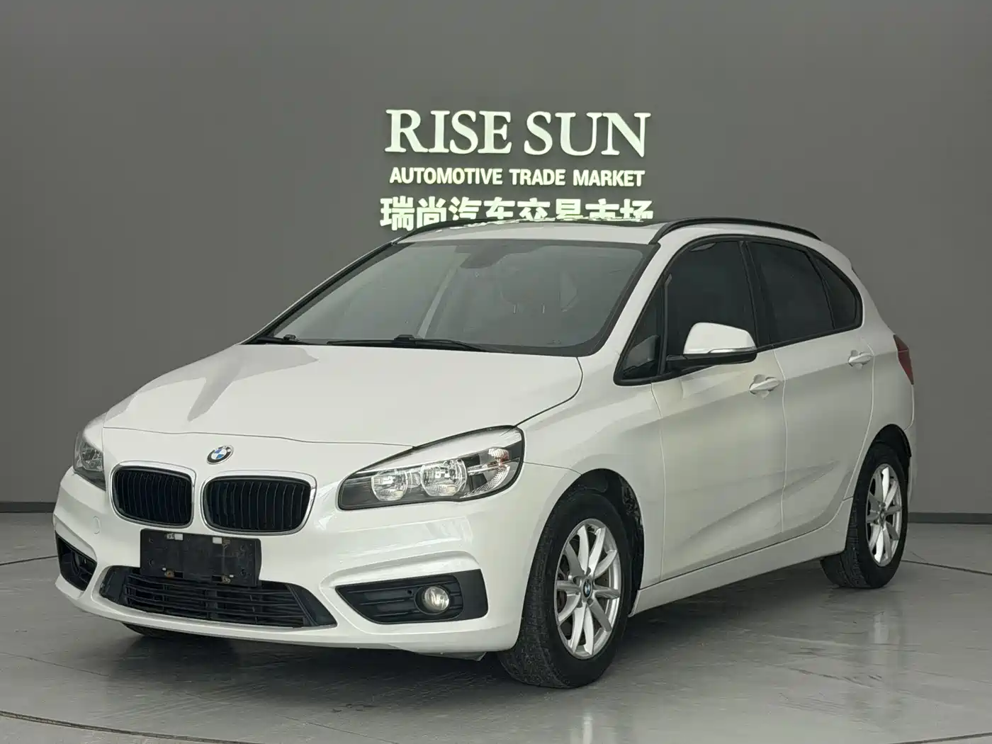 BMW 2 Series Touring 2016 2016 218i Fashion Model