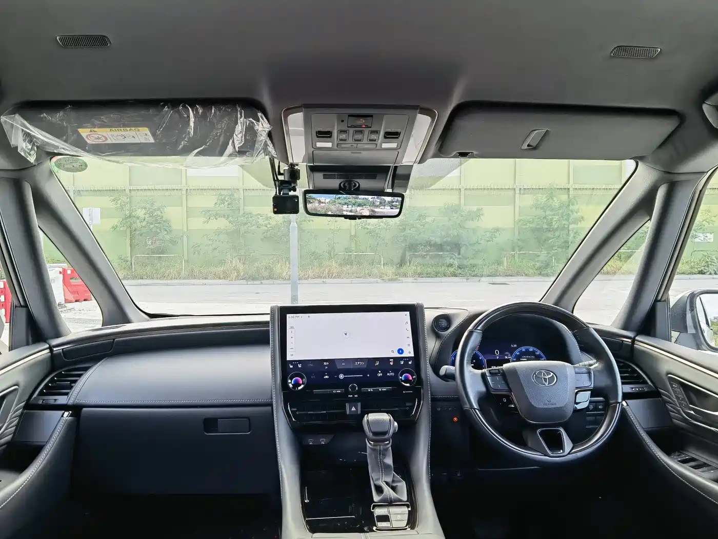 Toyota Alphard 2025 Hybrid 2.5L Prestige Gold Edition фото 6