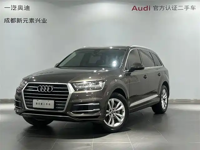 Audi Q7 2019 55 TFSI Technology — фото 1