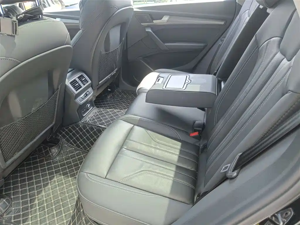 Audi Q5L 2022 Facelift 40T Luxury Dynamic фото 17