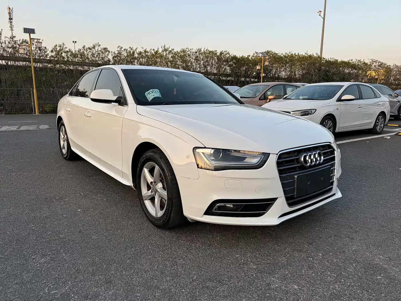 Audi A4L 2013 35 TFSI Automatic Comfort фото 3