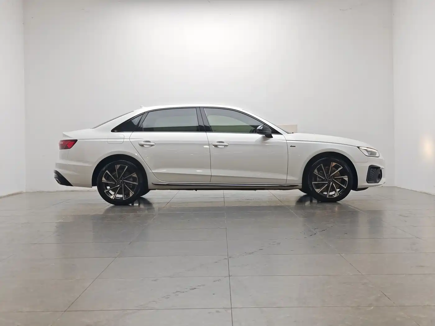 Audi A4L 2026 2025 2 Million Celebration Edition 40 TFSI Luxury Dynamic