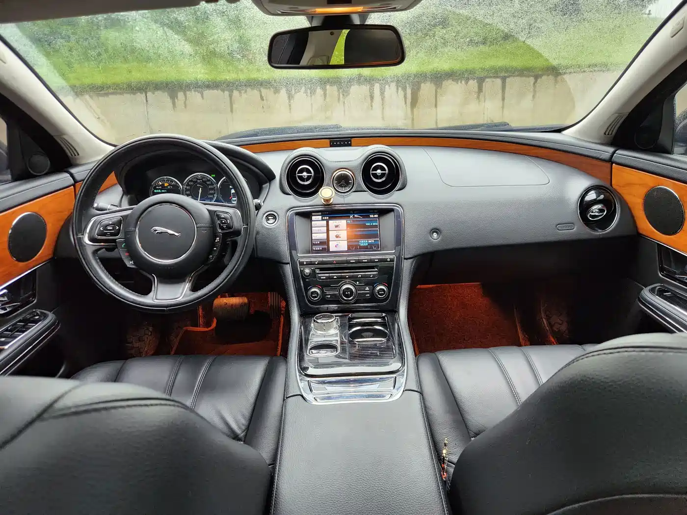 Jaguar XJ 2015 2015 XJL 3.0 SC AWD Panorama Business