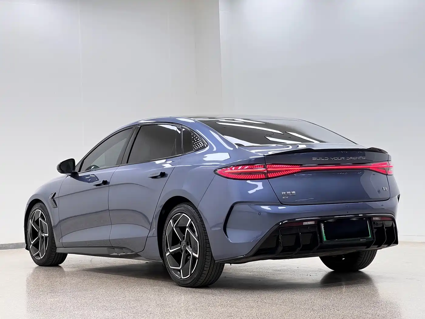 BYD Seal 2022 700km Long Range RWD Edition фото 5