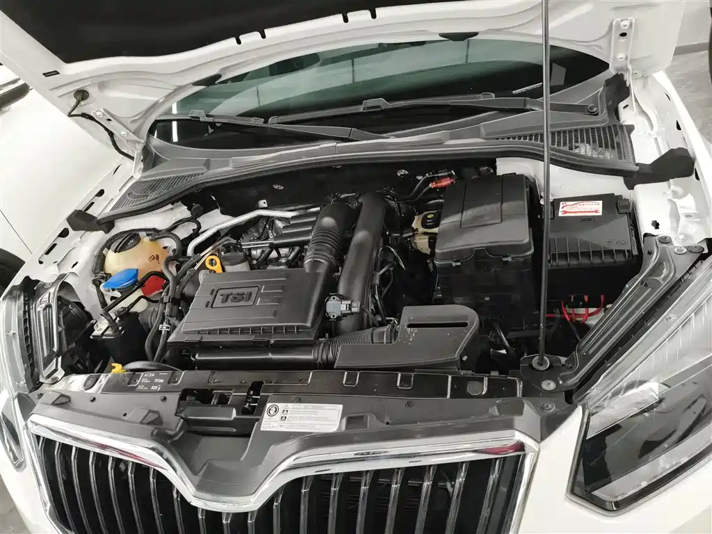 Škoda Yeti 2016 1.4TSI DSG Forward Edition фото 20