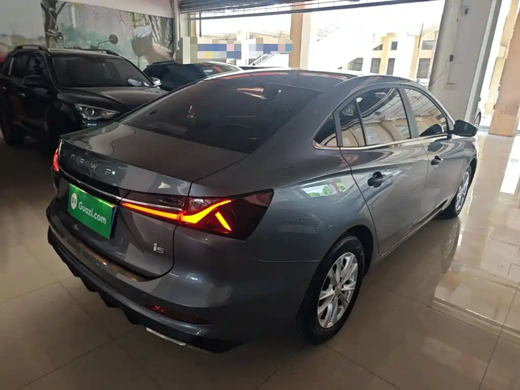 Roewe i5 2025 2023 1.5L CVT Luxury Edition