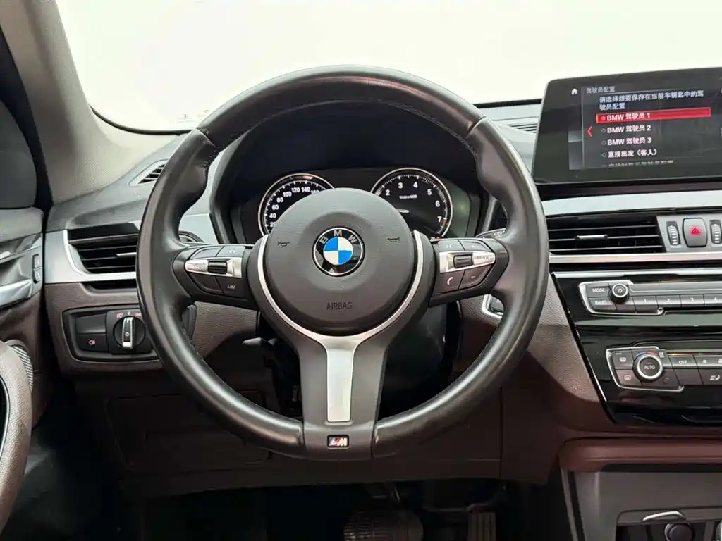 BMW X1 2021 Facelift sDrive25Li Leading фото 26