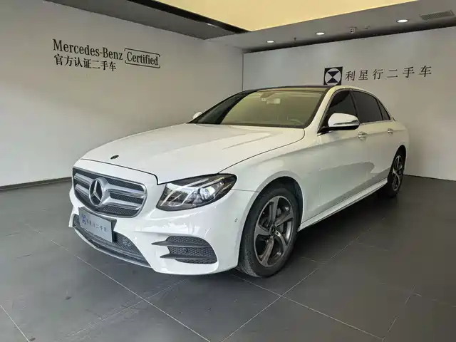 Mercedes-Benz E-Class 2018 E 300 L Sport Fashion — фото 1