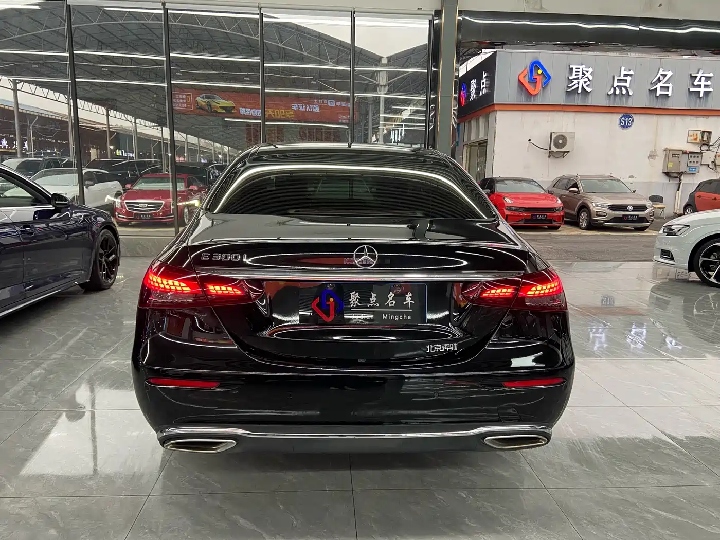 MERCEDES-BENZ E CLASS