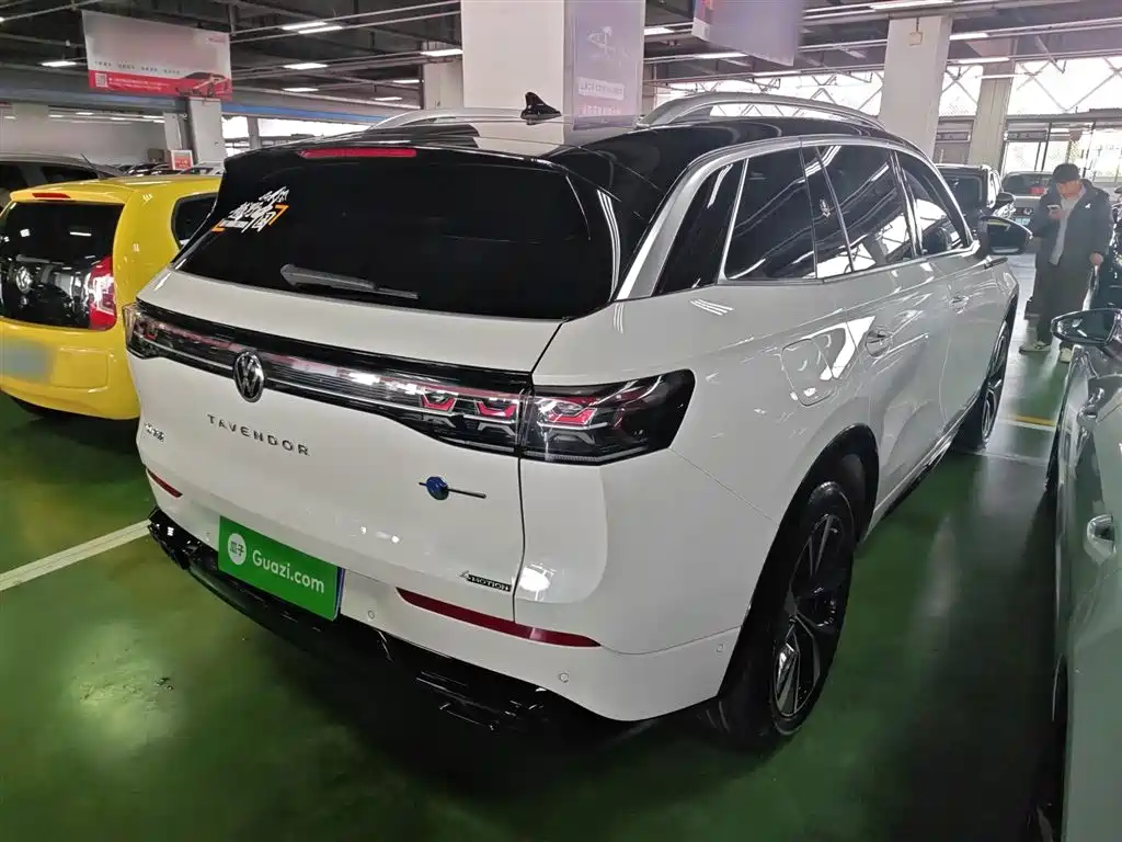 Volkswagen Talagon 2023 380TSI 4WD R-Line Launch Edition фото 6