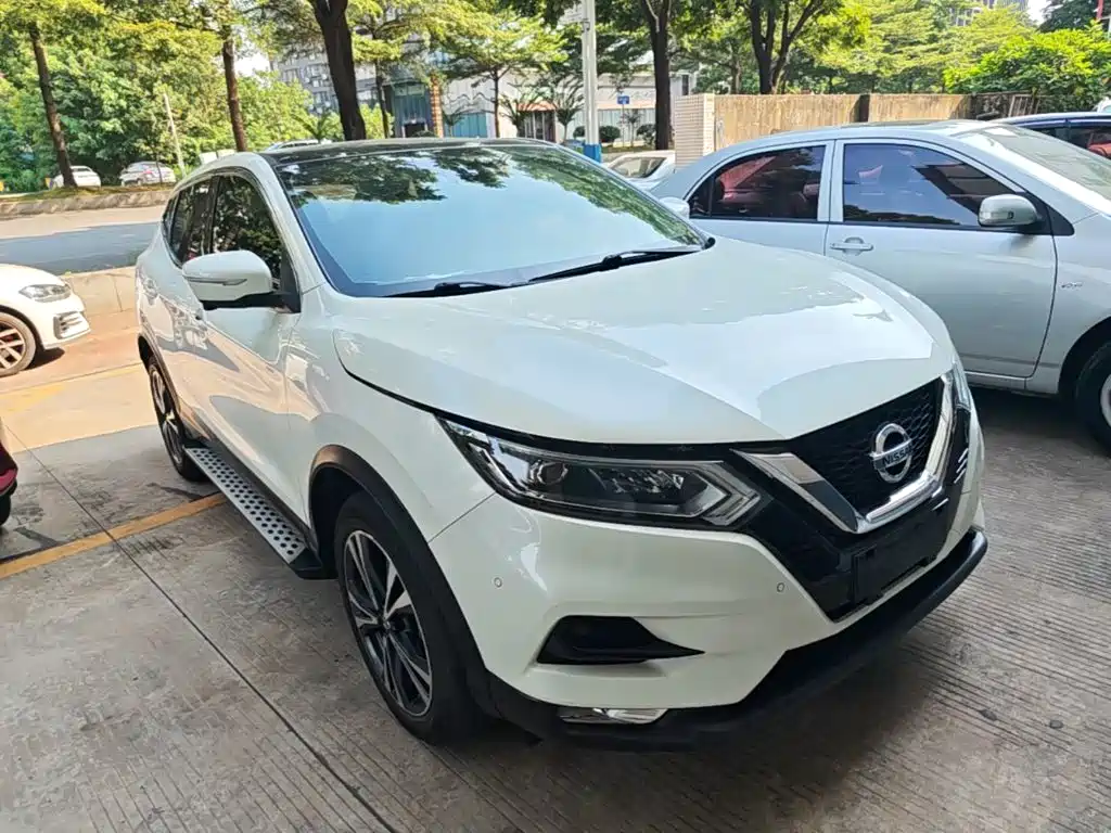 Фото 4 - Nissan Qashqai