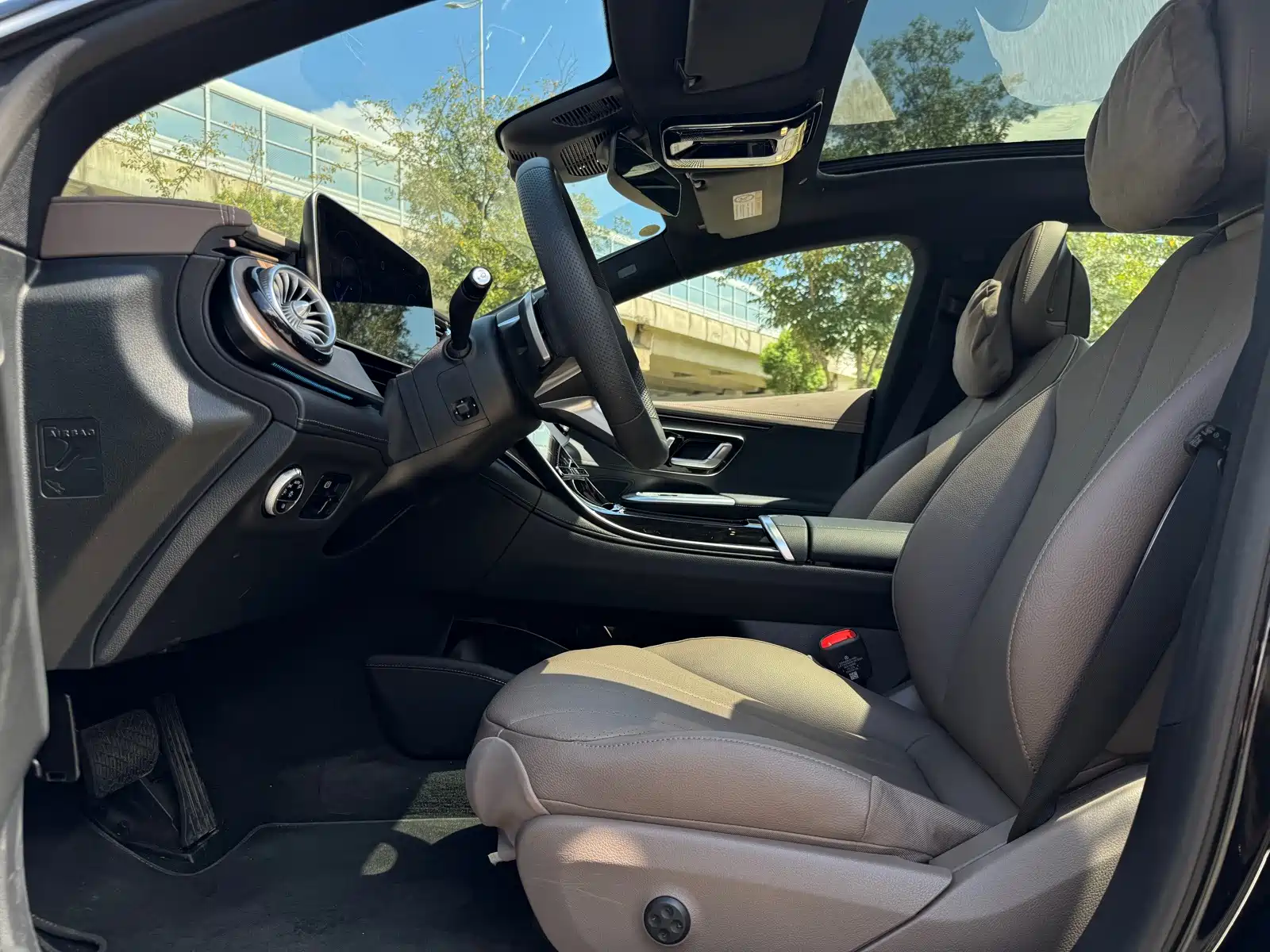Фото 7 - Mercedes-Benz EQE